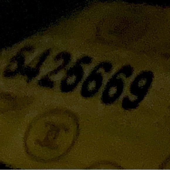 Authentic Chanel. Vintage. Blue Suede - Picture 6 of 9